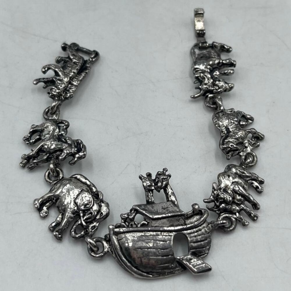 Vintage Antiqued Silver Tone Noah's‎ Ark Boat Animals Panel Bracelet